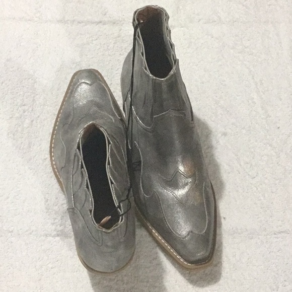 Silver Western Ankle Boots - Picture 3 of 7